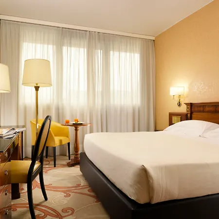 Hotell Scandinavia 4*