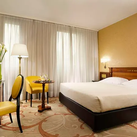 Hotell Scandinavia 4*