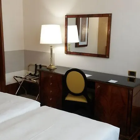 Hotell Scandinavia 4*